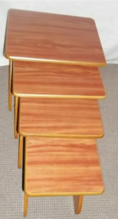 Juego de Mesita Nido